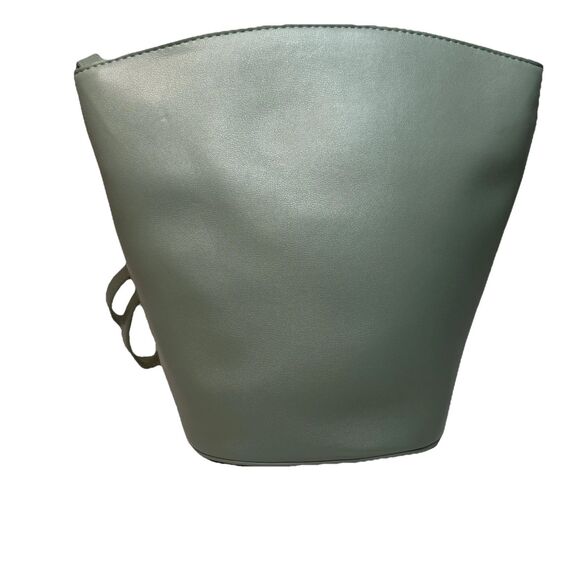 A New Day Spring Green Faux Leather 10” Multi Pocket Strapped Bucket Purse NWOT - Picture 2 of 15